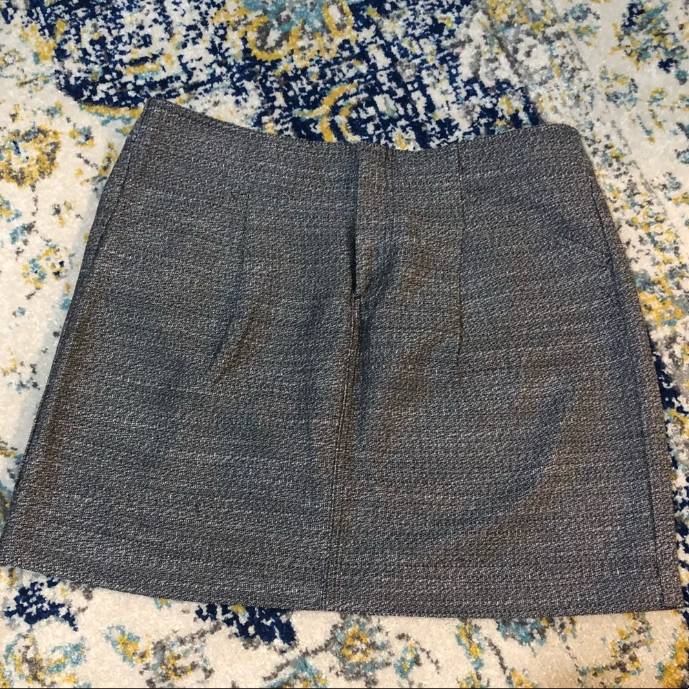 Ann Taylor black and white skirt with pockets Sz10